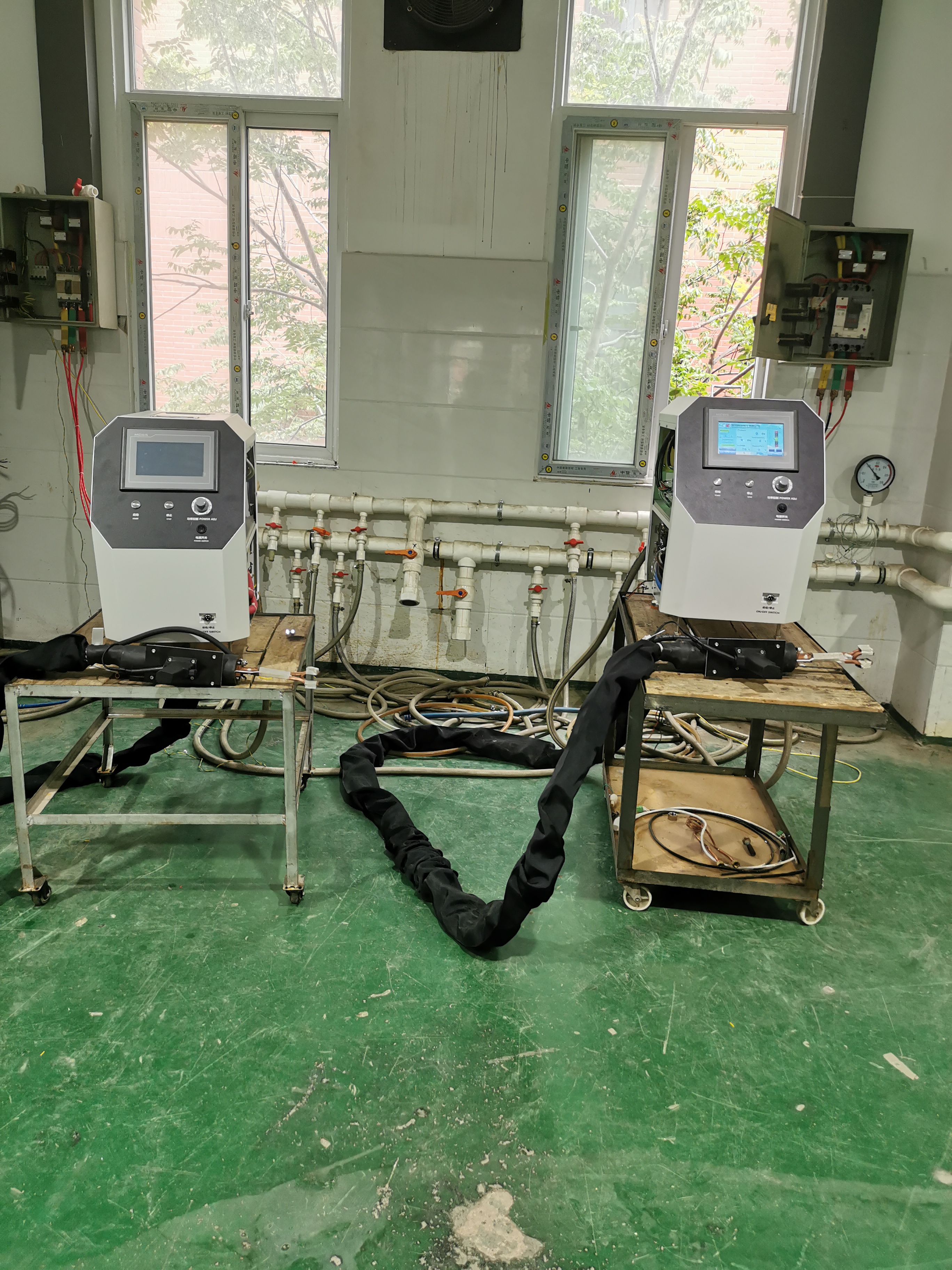 High precision series resonance all in one /HHT power supply